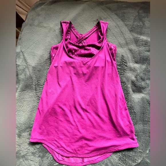 COPY - Lululemon Workout Athletic Tank Top with Built-in Sports Bra Size 6 in E… - Picture 7 of 11